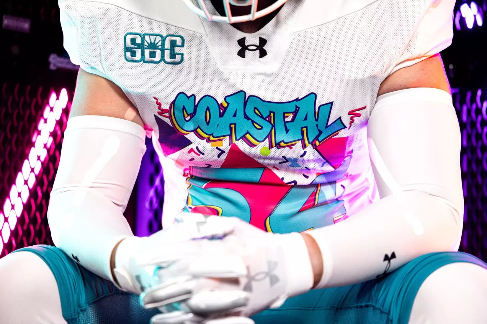 Coastal Carolina football reveals '90s theme uniform for upcoming game