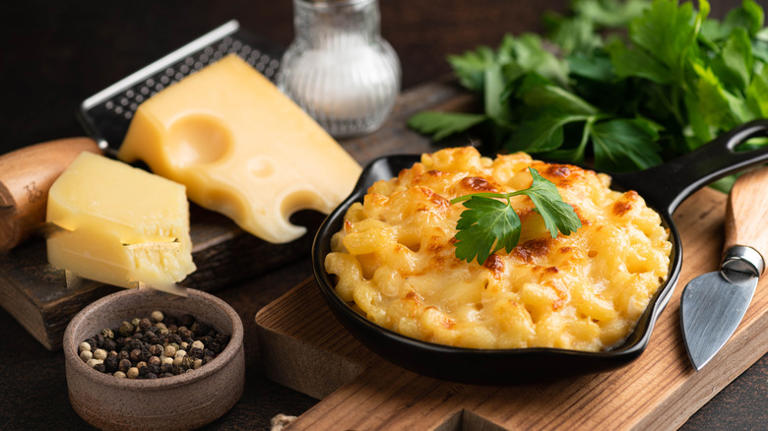 Give mac and cheese a protein boost with this unexpected addition to ...