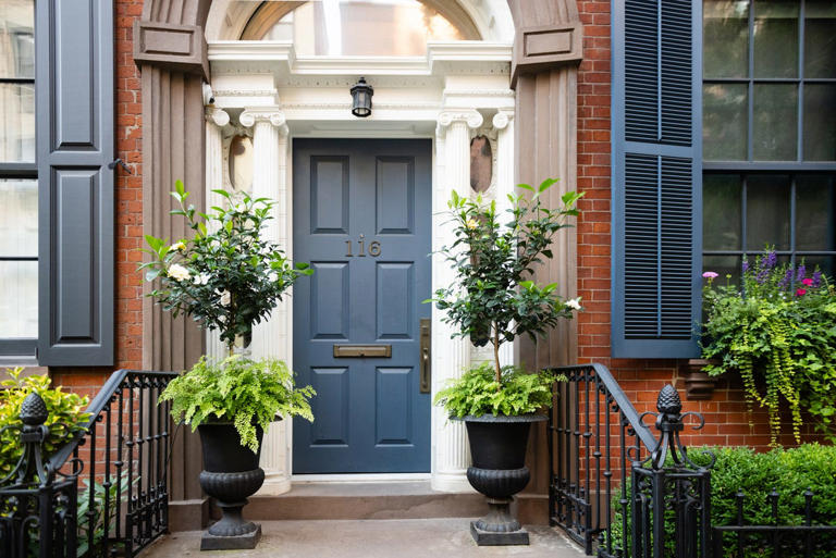12 weekend landscaping projects that'll boost your curb appeal ...