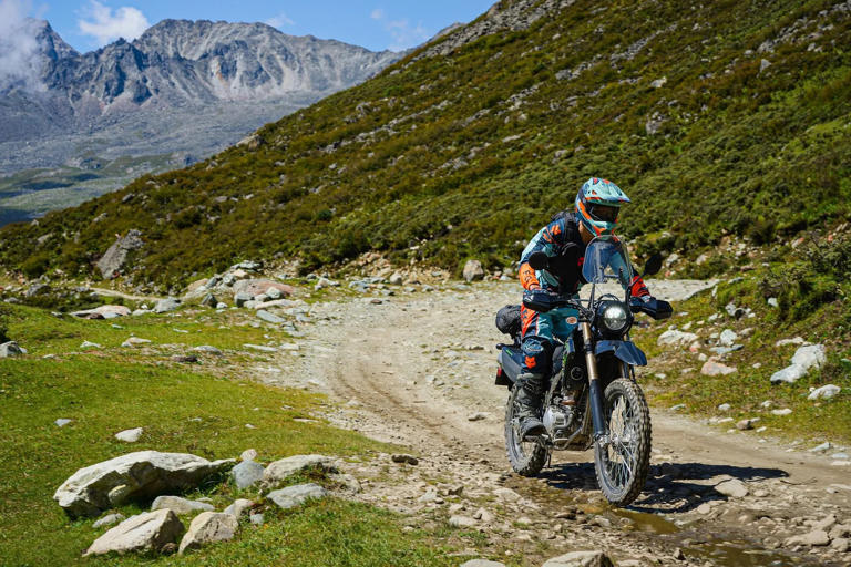 Kawasaki’s approachable dual-sport moto gets a retro adventure-ready ...