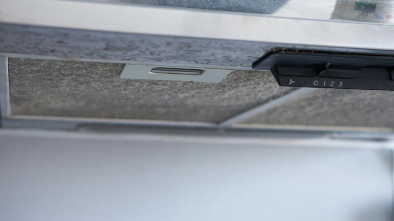 Remove Grease & Grime From Your Kitchen Stove's Range Hood With A ...