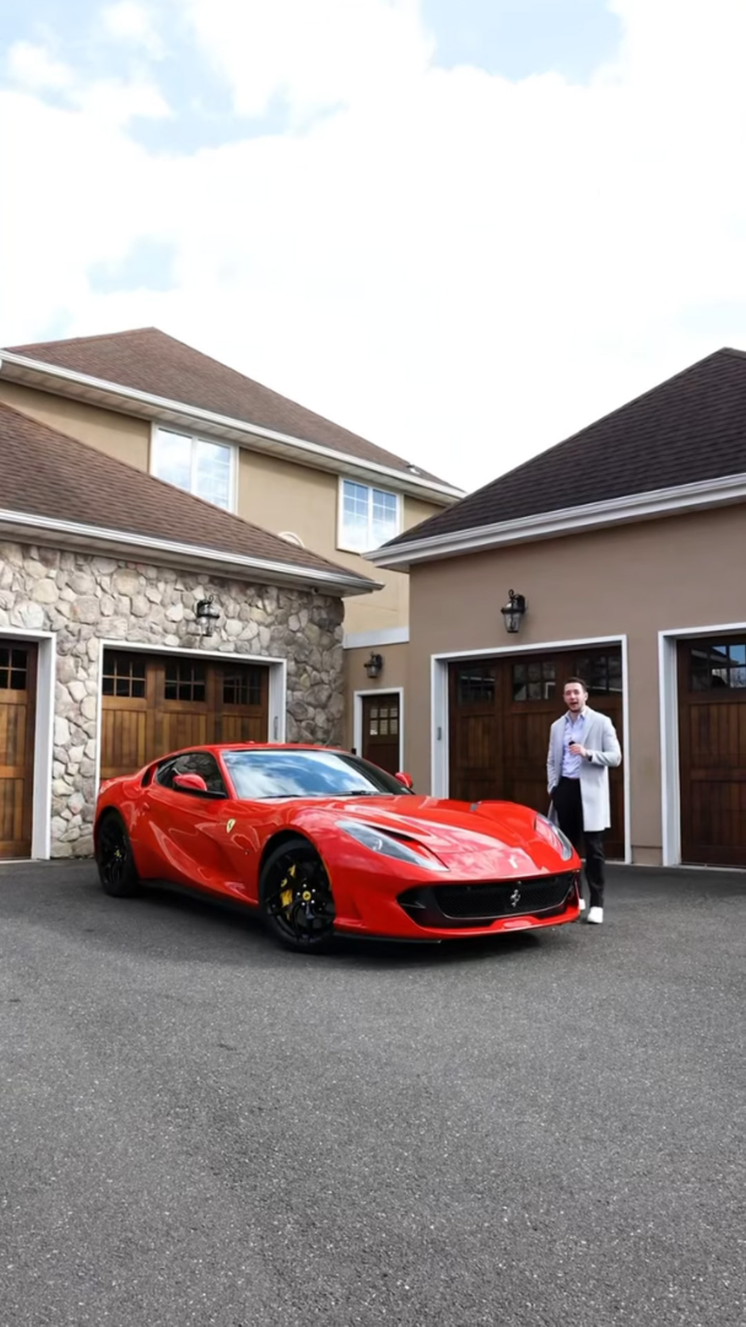 A closer look at the Ferrari 812 Superfast V12
