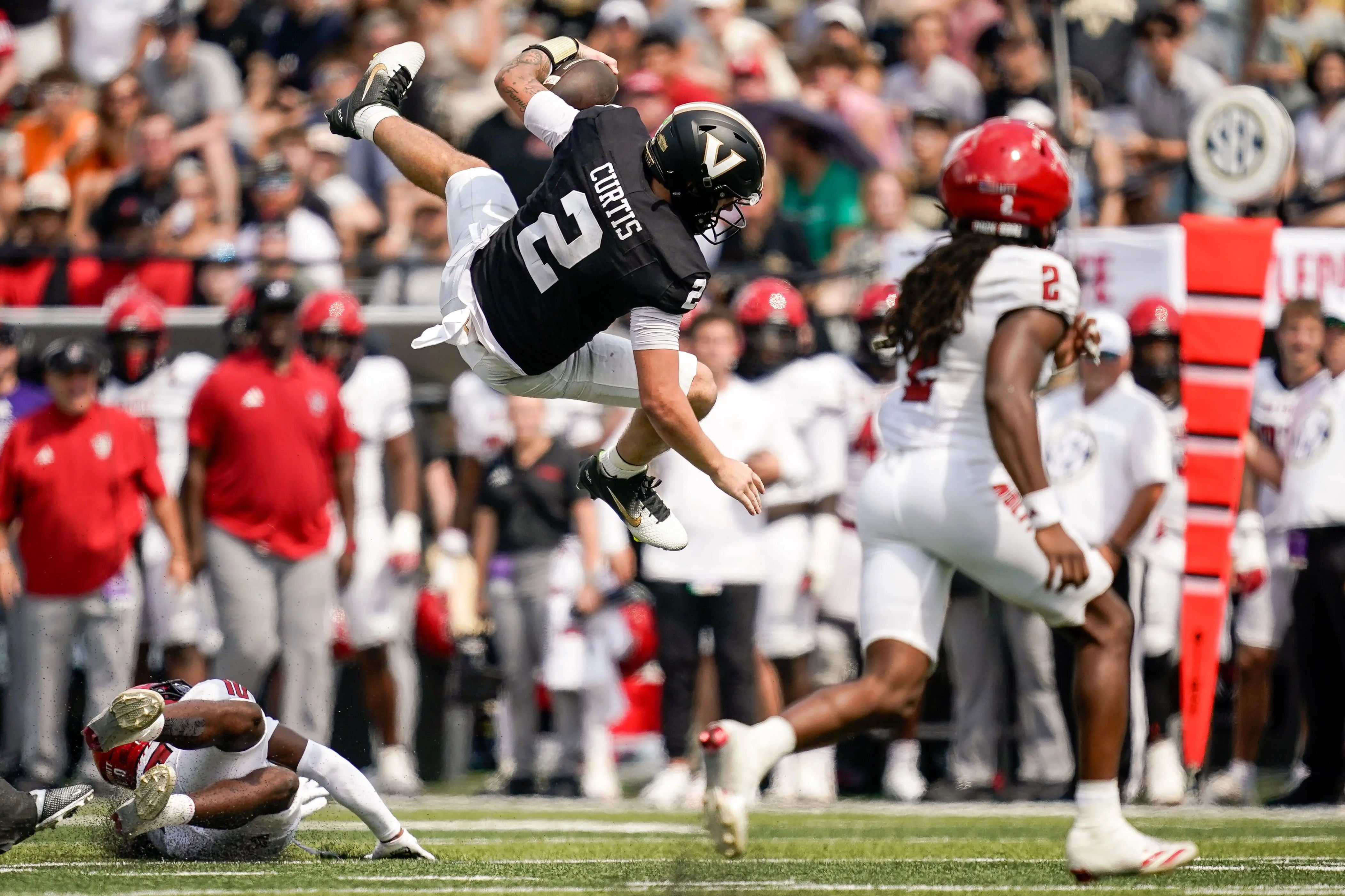 Arkansas' X-factor: Containing Jared Curtis