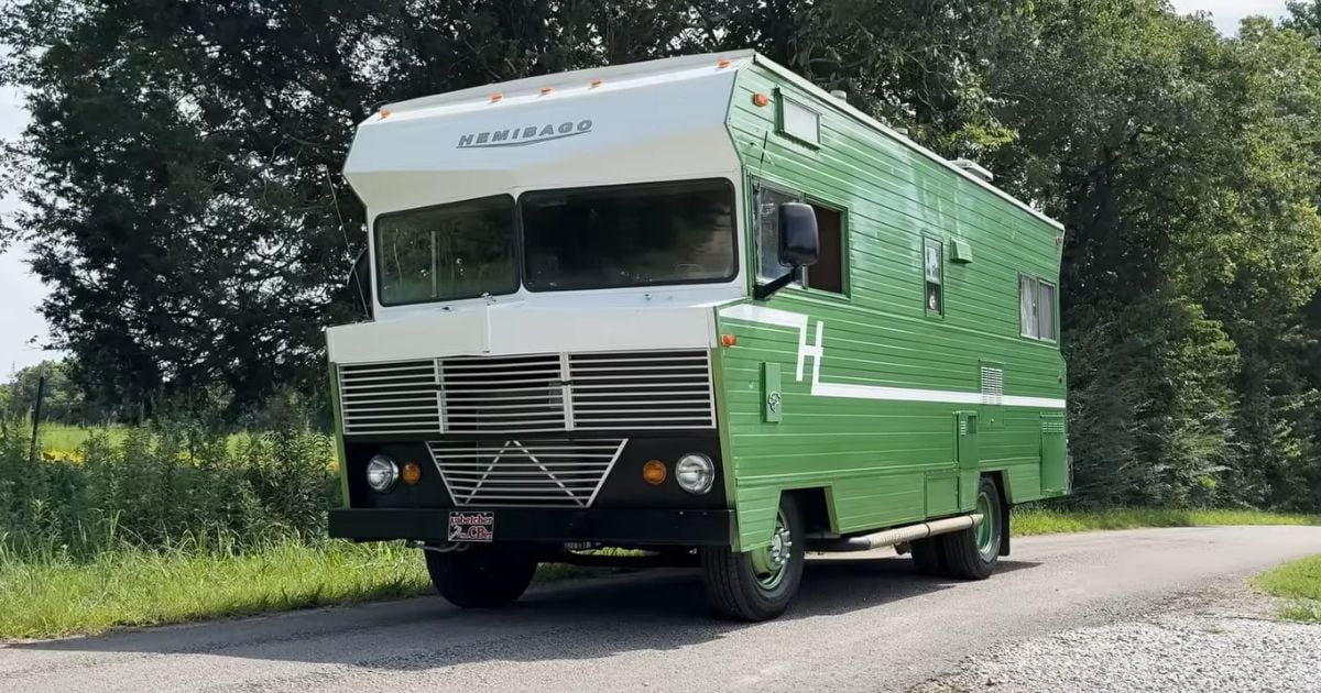 Un V8 Hellcat dans un camping-car : le « Hemibago » annonce 700 ch