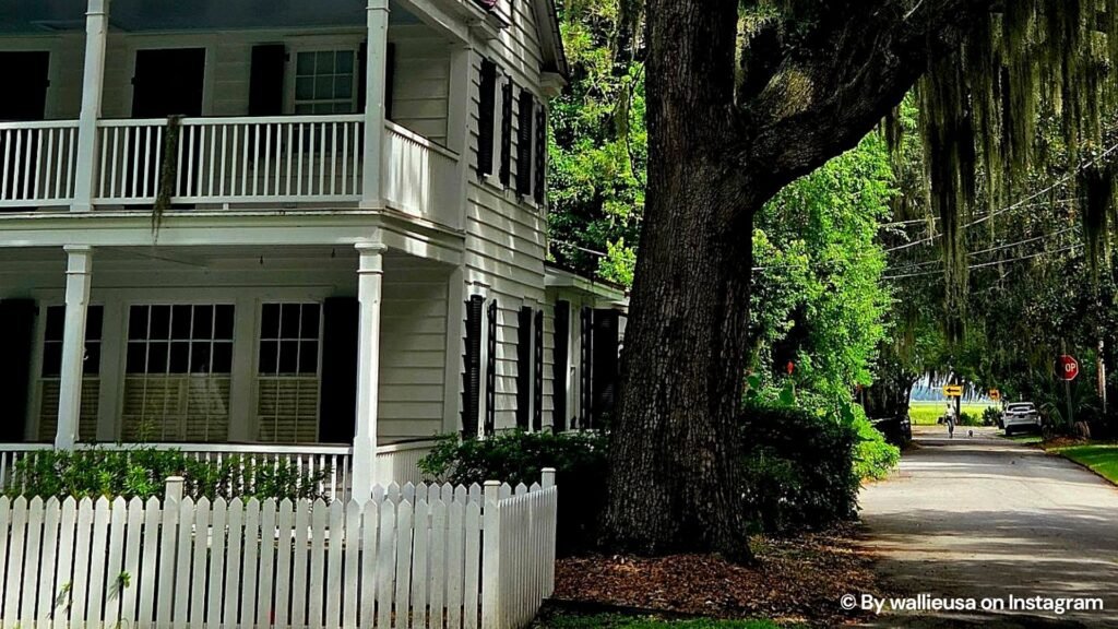 Beaufort, South Carolina, is a charming coastal escape beyond Charleston