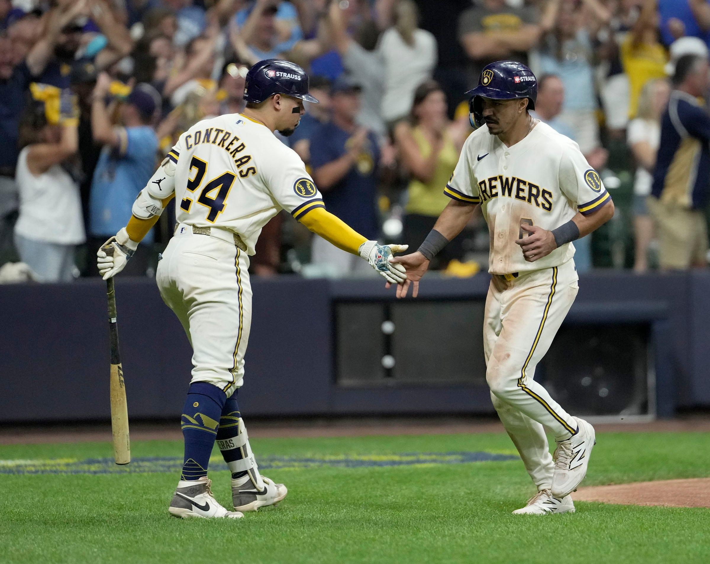 MLB playoff roundup: Brewers and David Hamilton put pressure on Dodgers, Guardians stay surging