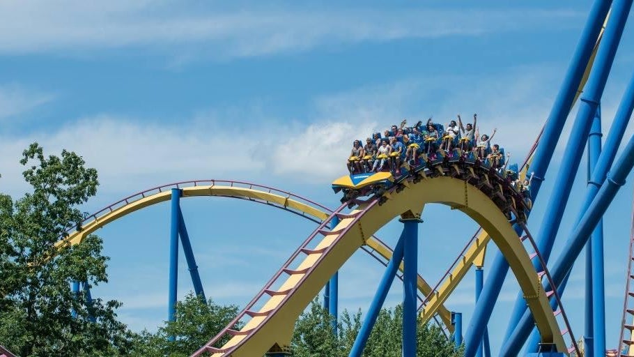 Nitro roller coaster at Six Flags in New Jersey temporarily closed ...