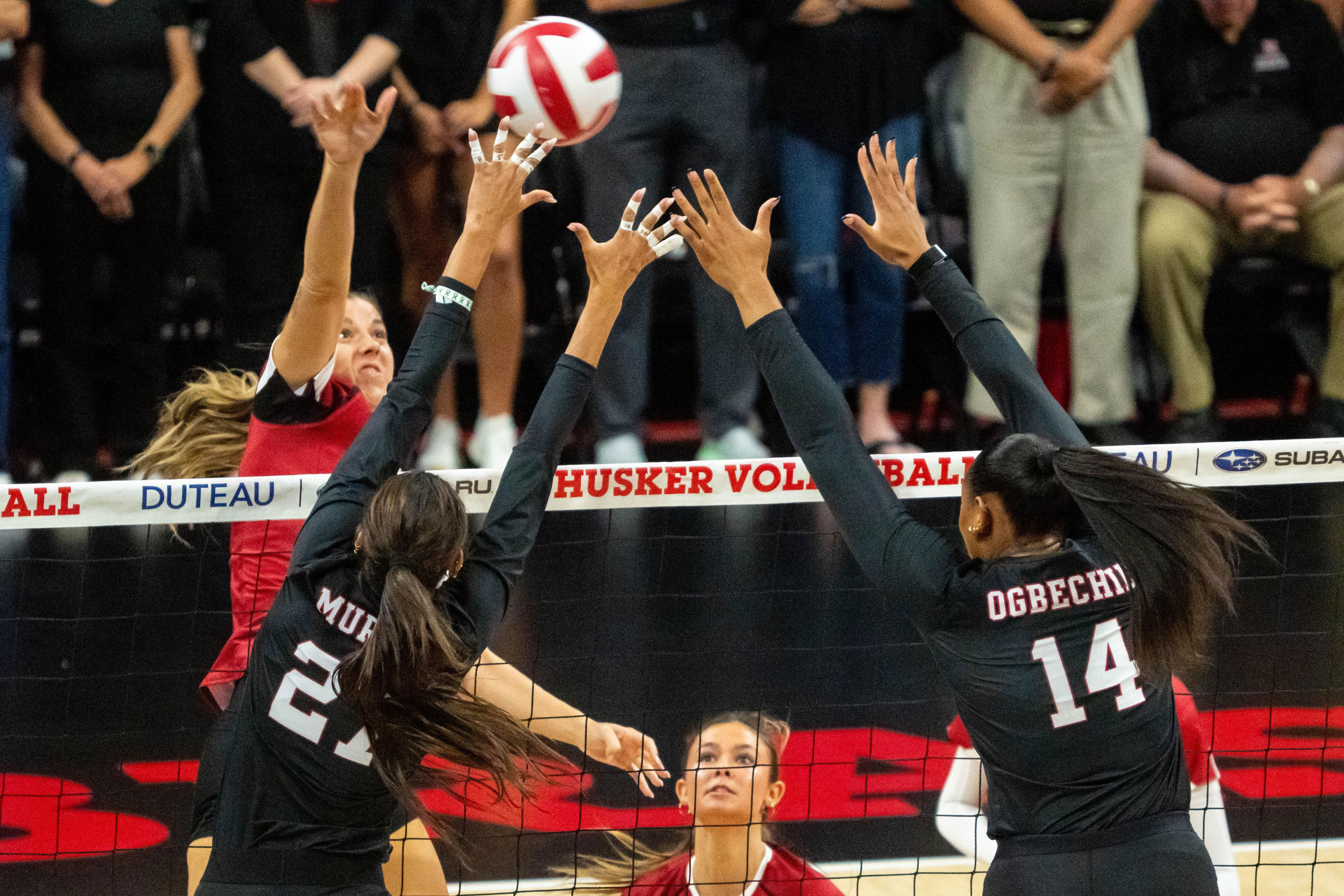 Thursday flakes: Volleyball, NLCS and more