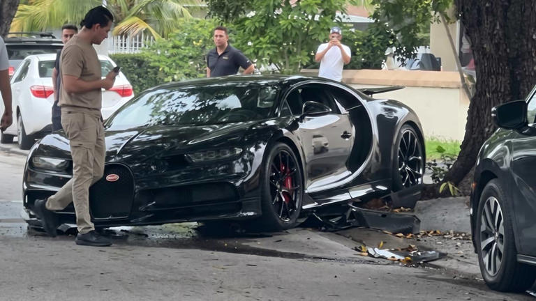 A $3 million Bugatti Chiron just crashed on a Miami street