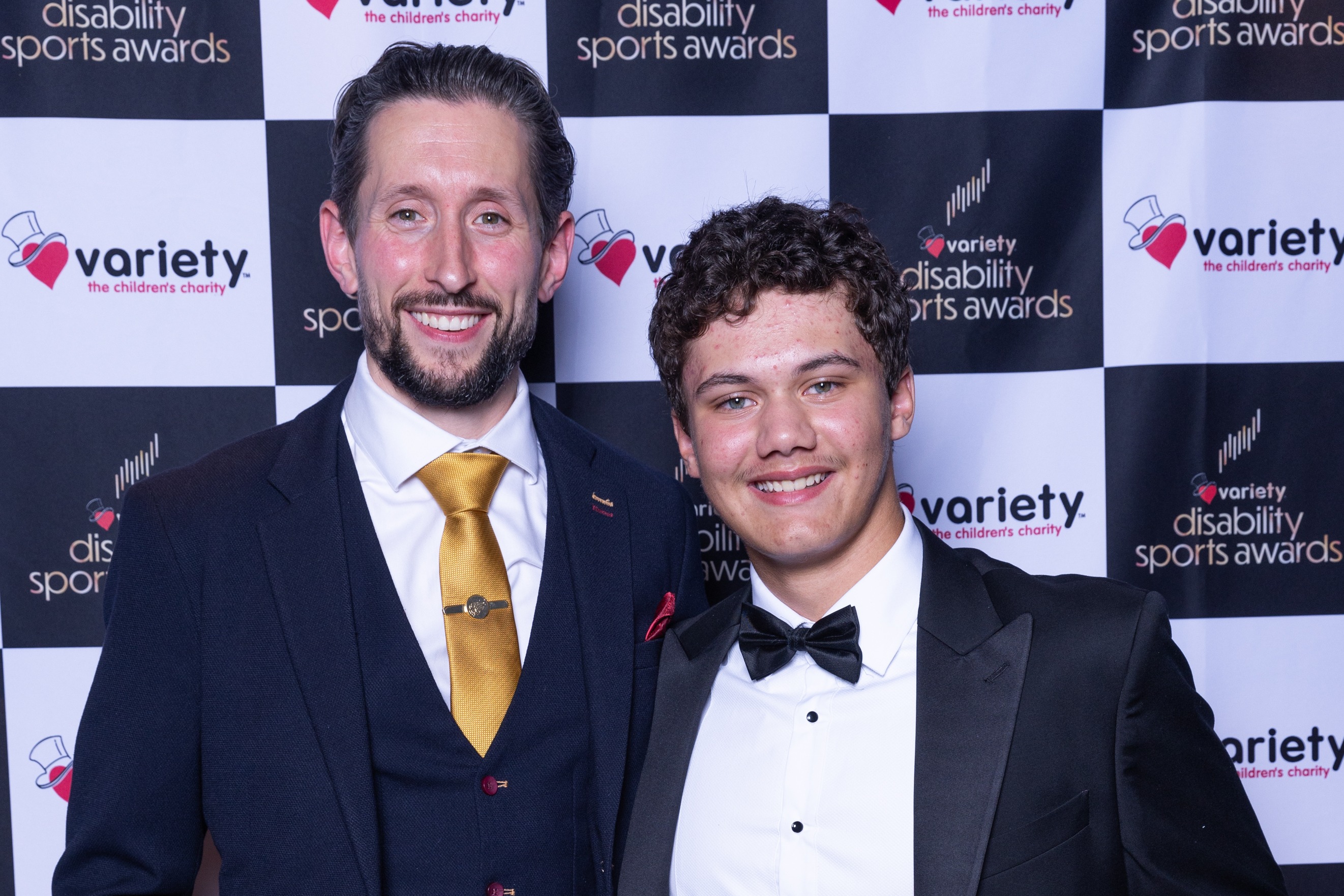 Sussex tennis star Matthew Knoesen wins national award at Variety ...