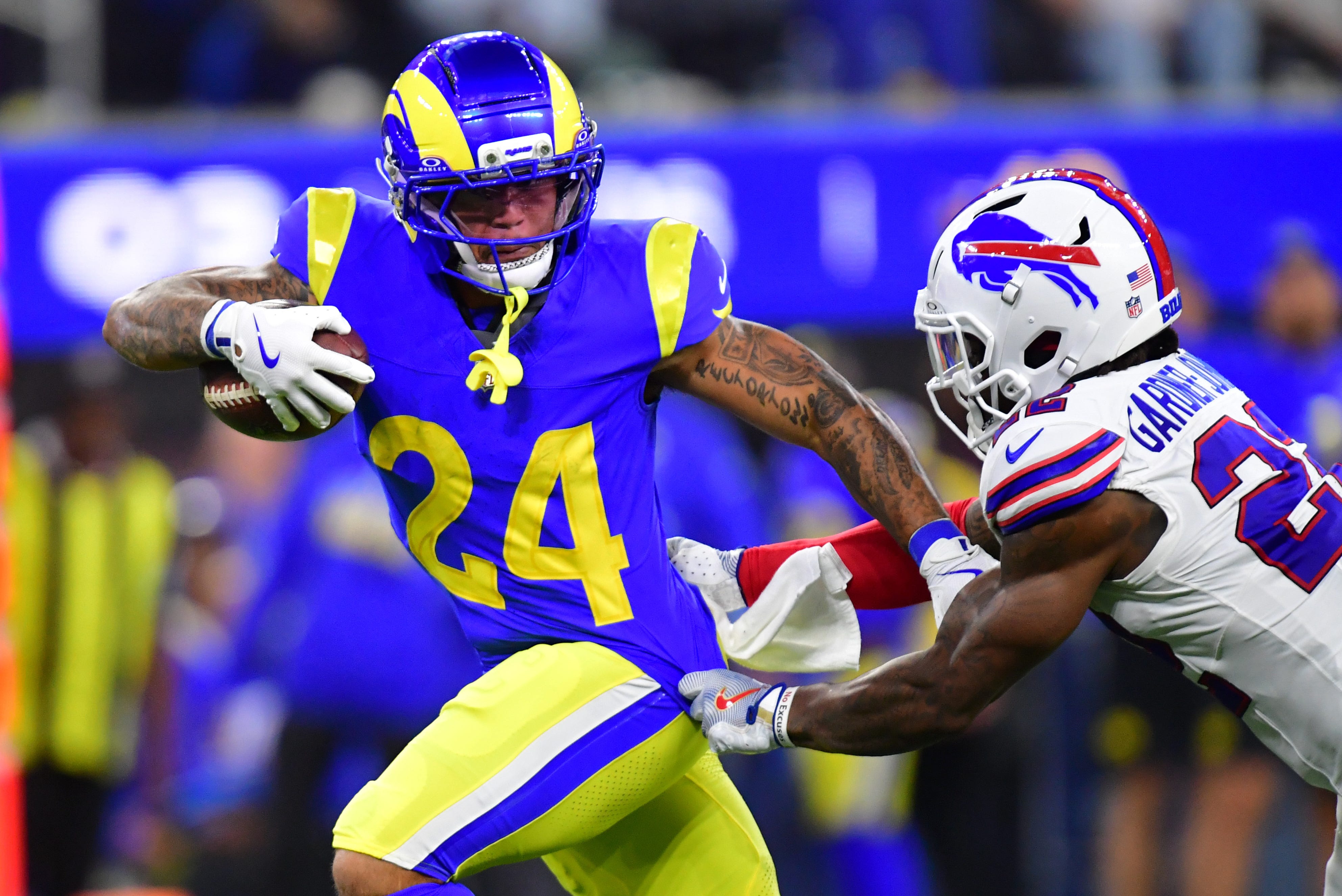 Blake Corum handles 11 touches in Week 6 loss