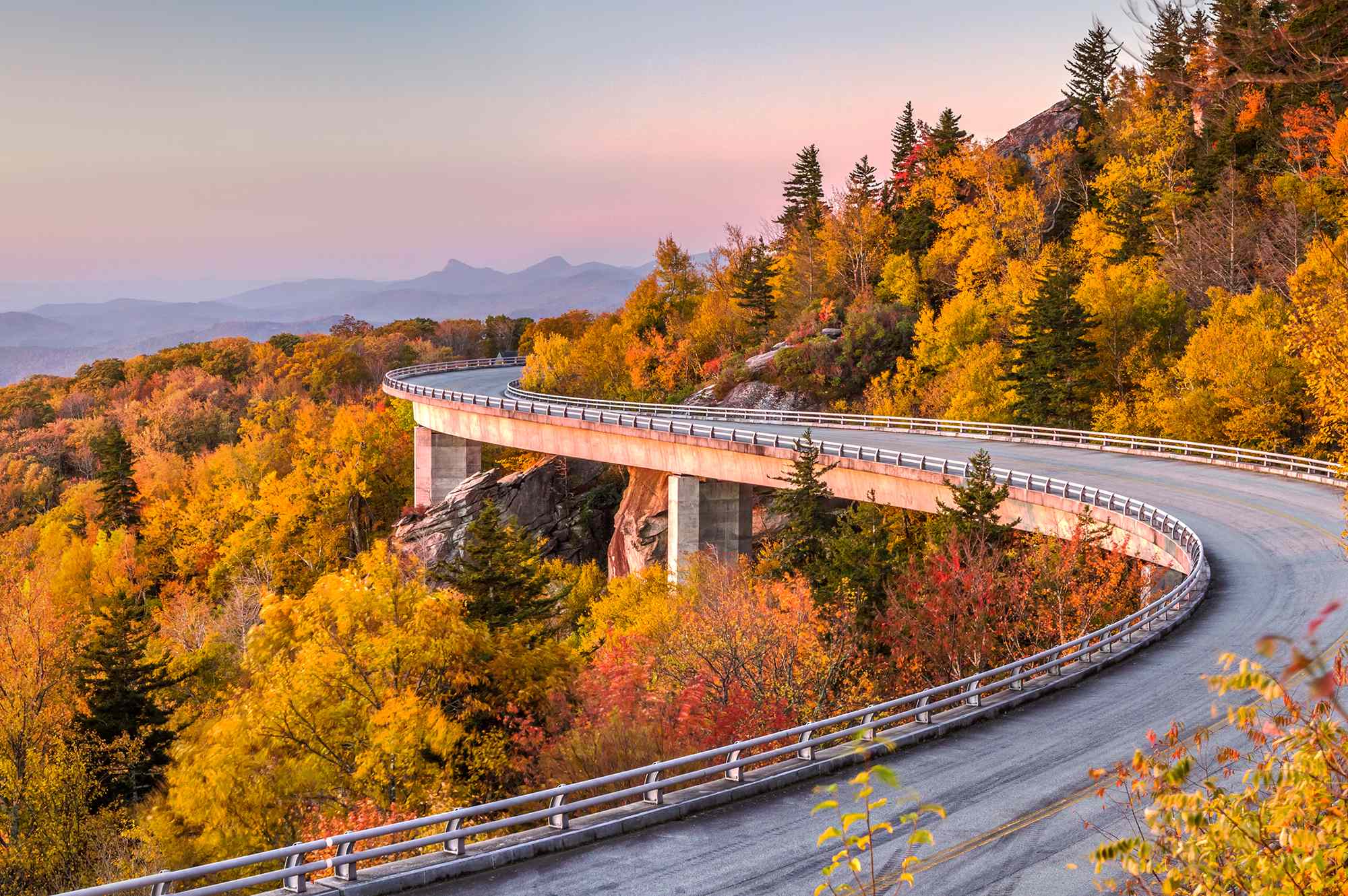 75 miles of the Blue Ridge Parkway reopened for fall foliage season ...
