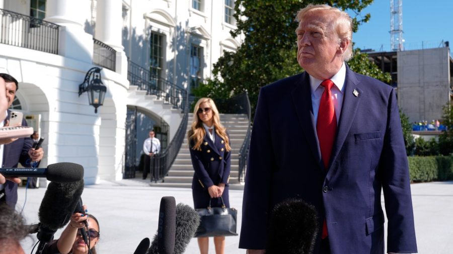 Trump’s new press secretary raises eyebrows with bar exam response