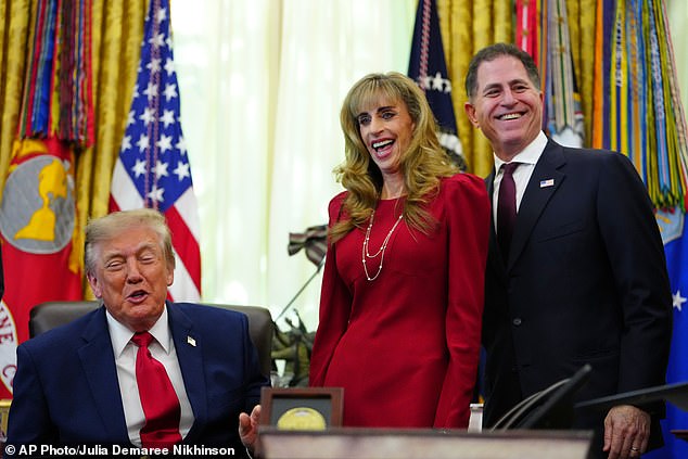 Eric Trump blasts trolls over attacks on Susan Dell