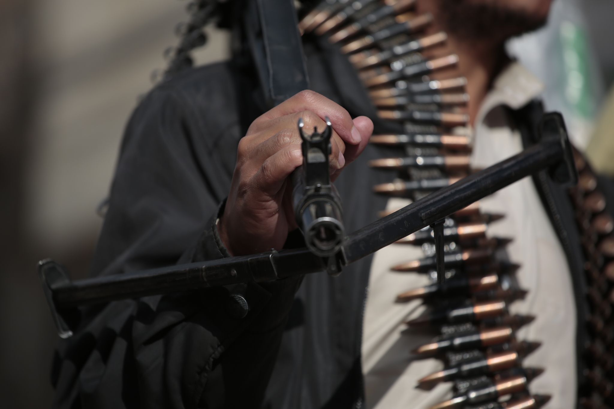 Houthis threaten strikes on Riyadh airport and Saudi oil facilities