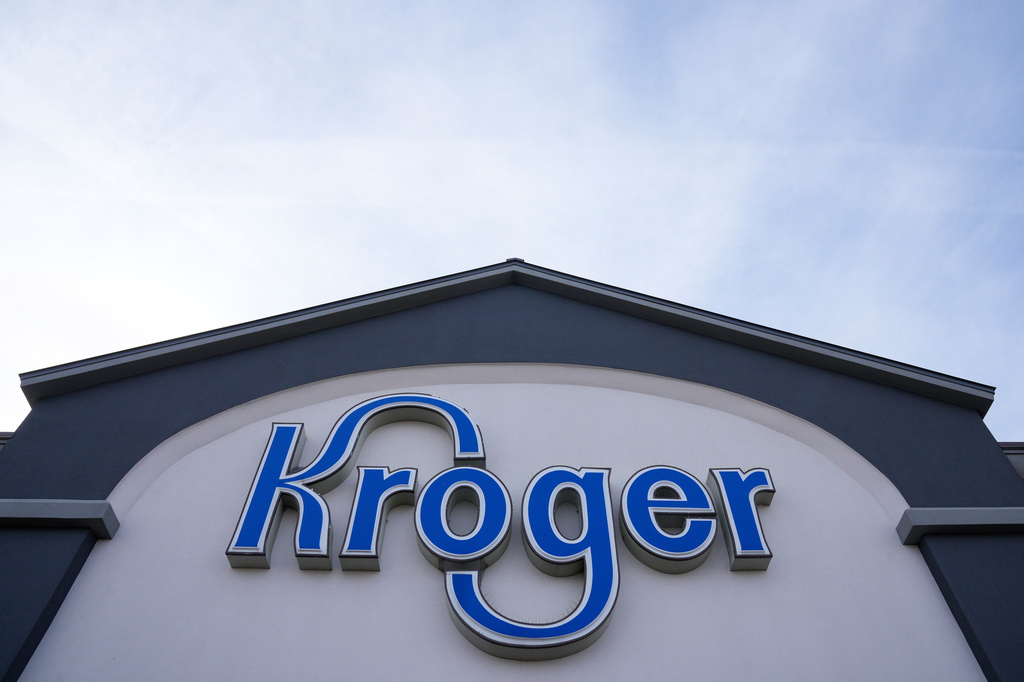 Kroger to lay off 3,000 corporate employees over 3 years as it leans ...
