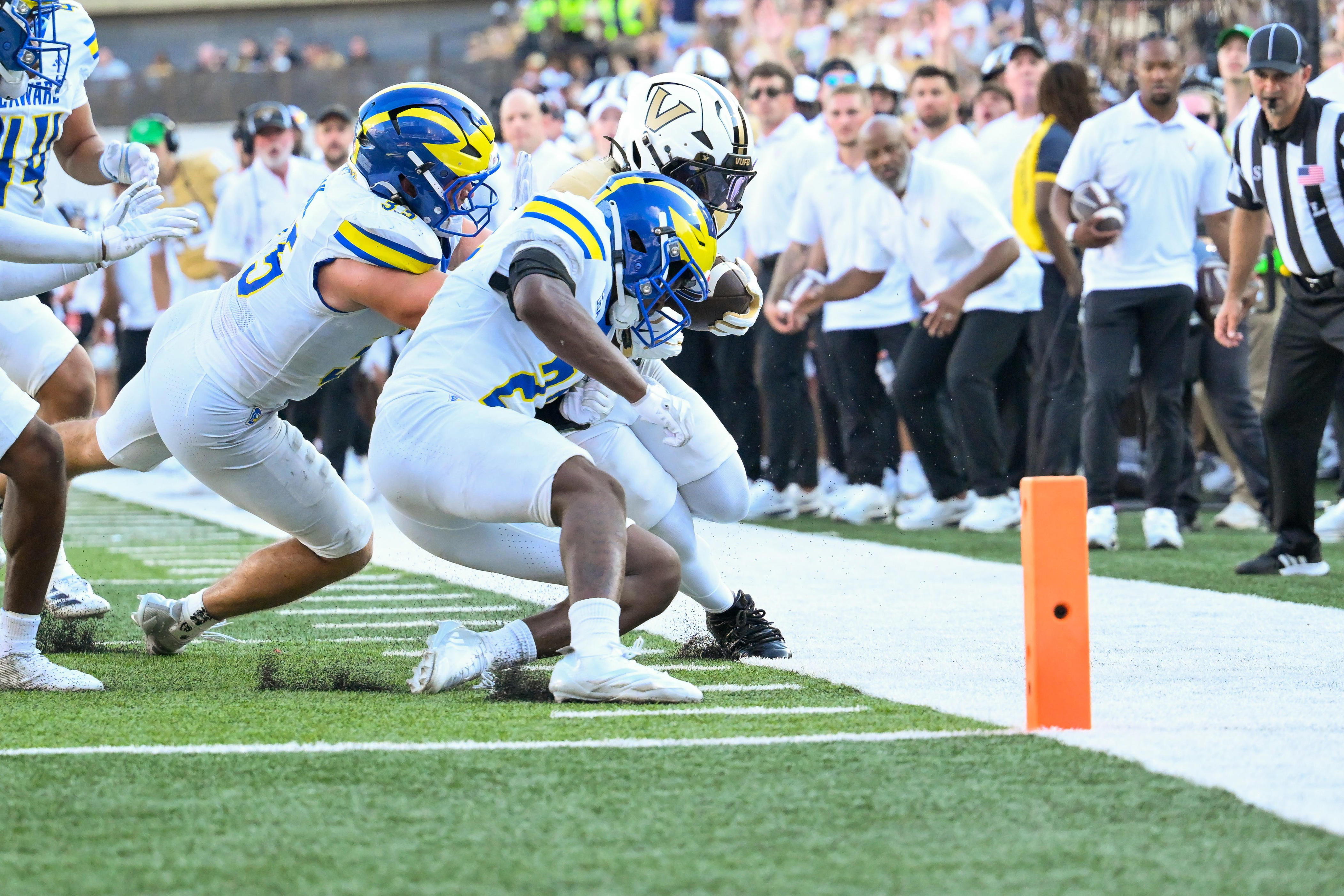 Blue Hens lose in back-and-forth CUSA game at Middle Tennessee