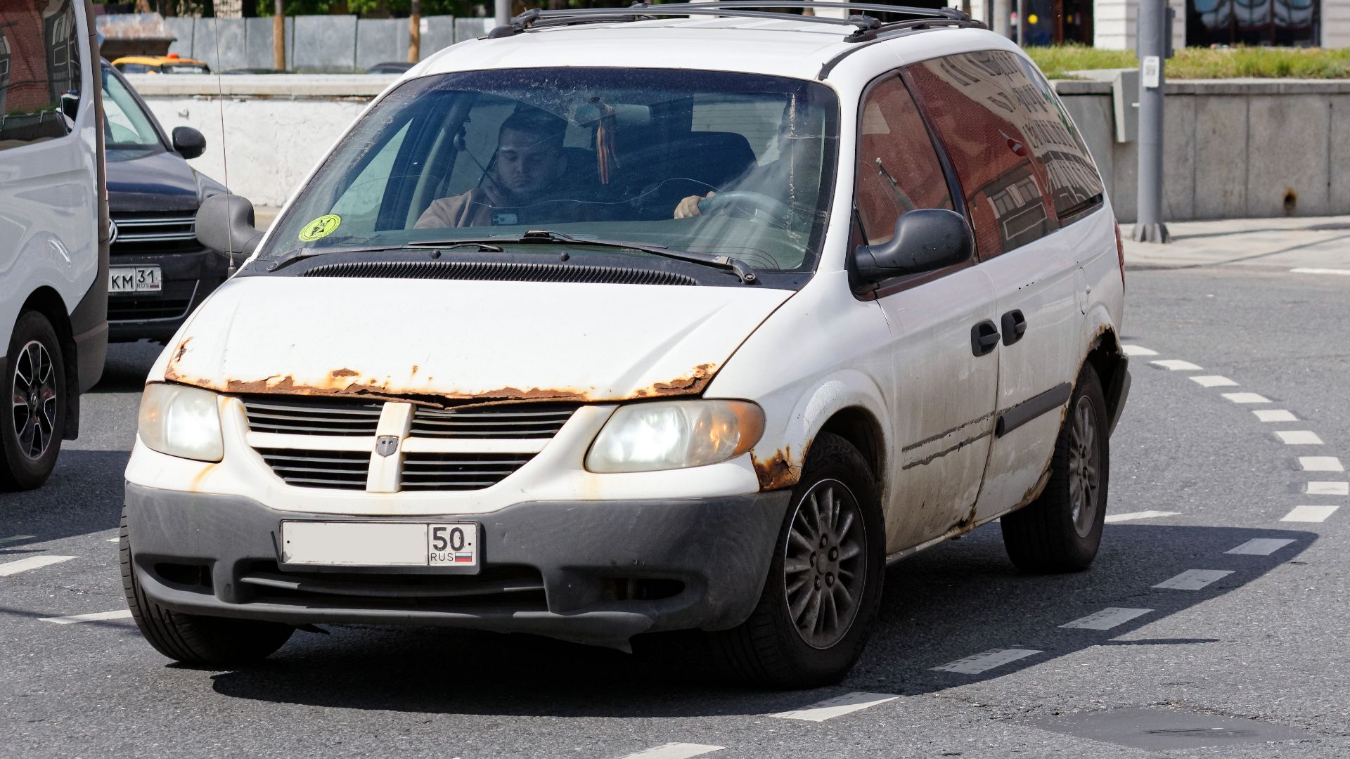 10 Cars Infamous For Rust & 10 That Are Practically Resistant