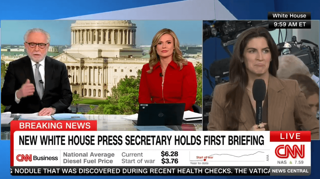 Kaitlan Collins at a loss for words after 'bizarre' White House press ...