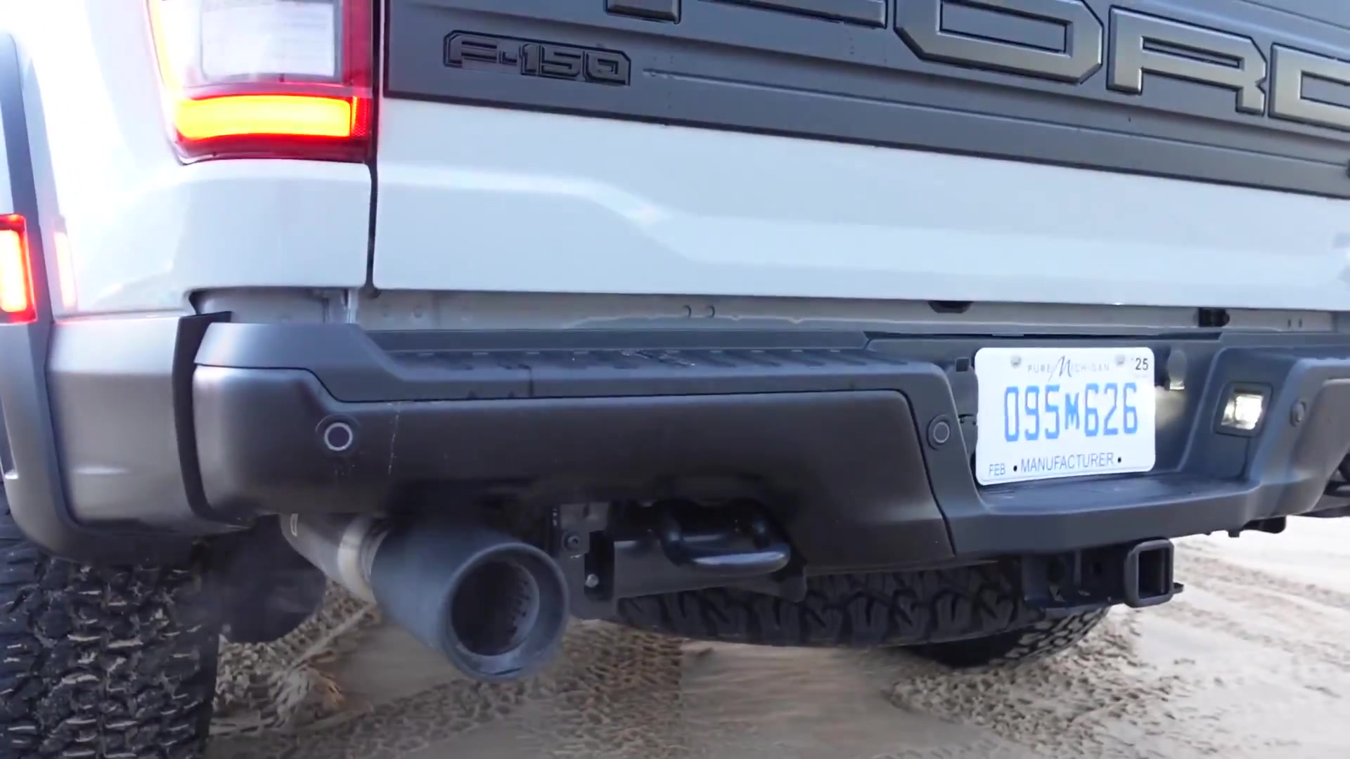 Ford confirms 2023 Raptor R top speed / talks tuning & Ram TRX HP war