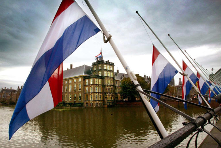 Dutch tax authorities cancel Microsoft 365 cloud rollout – and turn ...