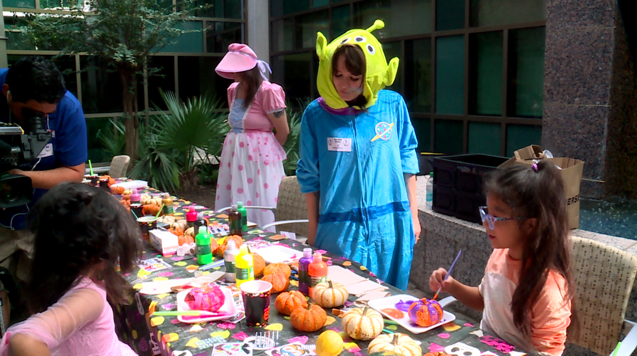 Dell Children’s Medical Center, Spirit Halloween bring spooky fun to ...