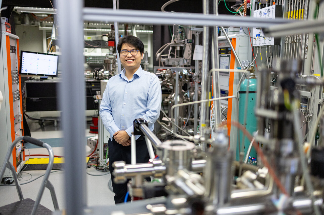 'Carpet' growth method yields long-sought 2D quantum material