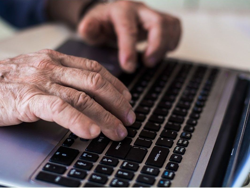 Province offers satellite internet rebate for some rural Albertans