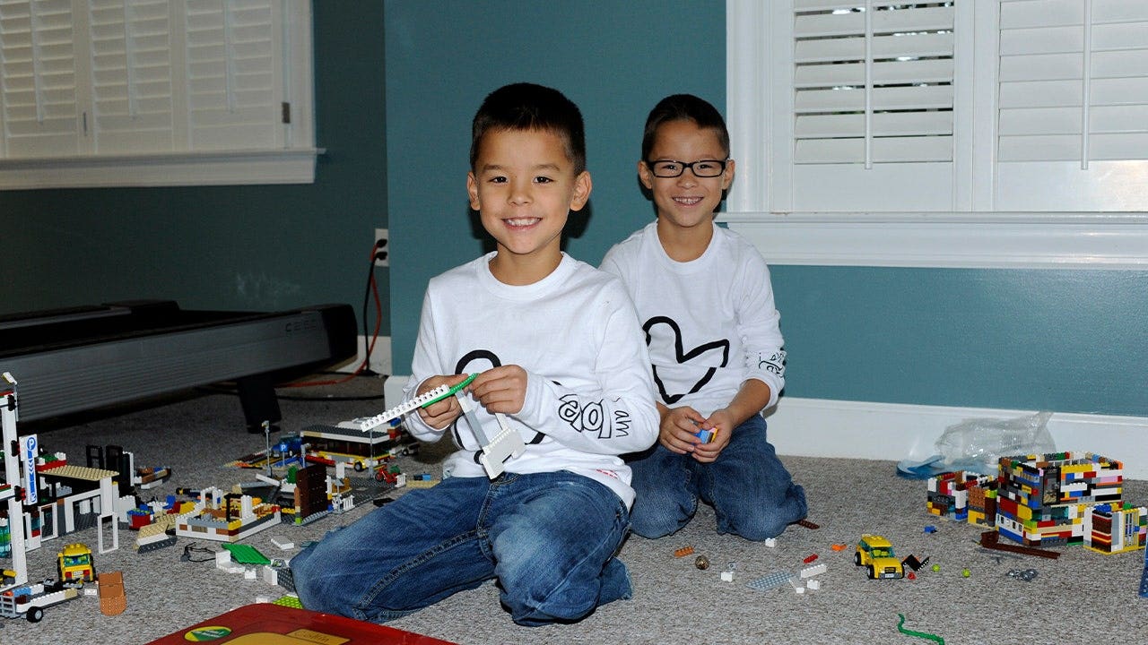 Jon Gosselin claims he's 'perfect strangers now' with six of his kids ...