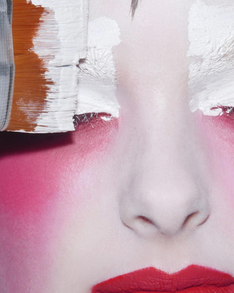 La make-up artist Lucy Bridge signe son premier livre (et il va vous en ...