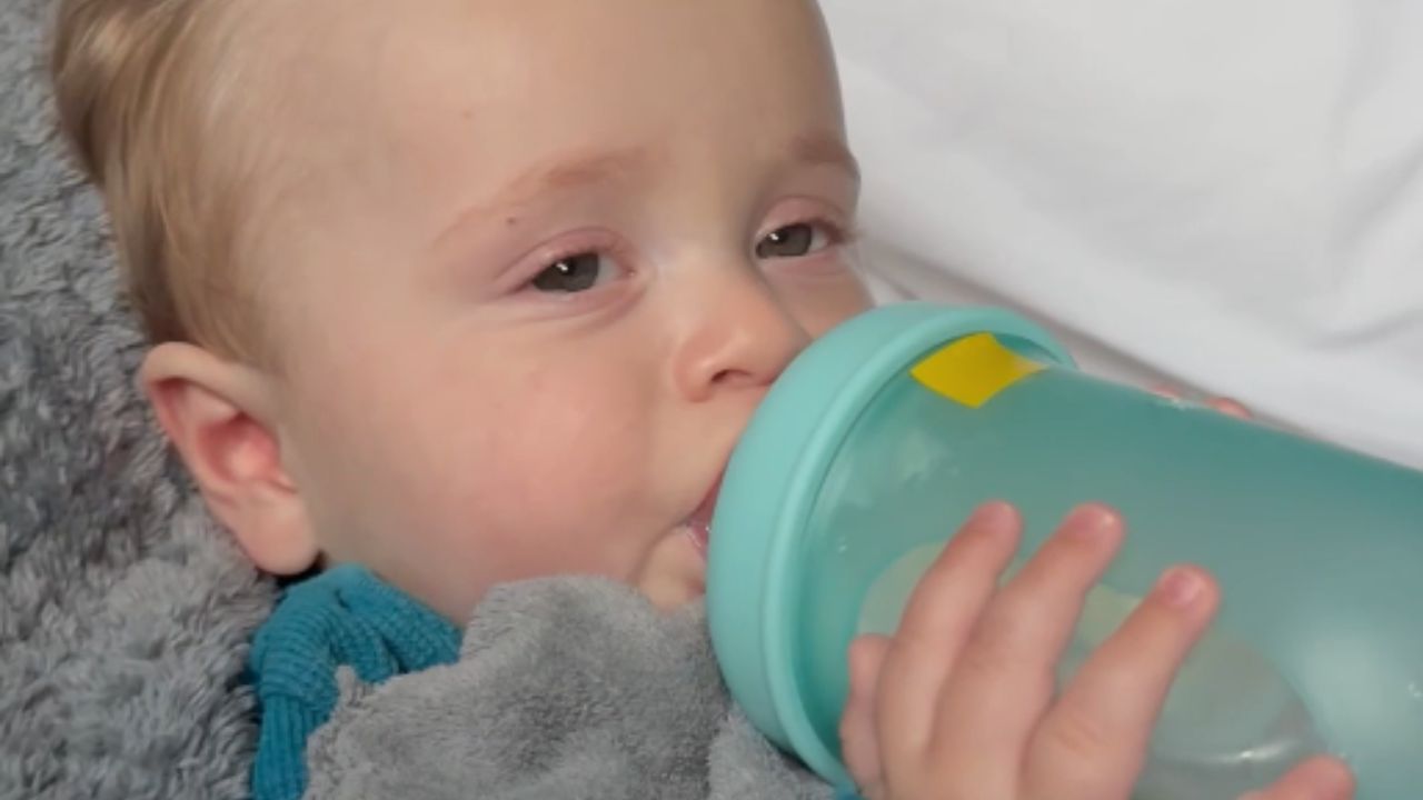 Mom discovers sleep trick as toddler drifts off instantly