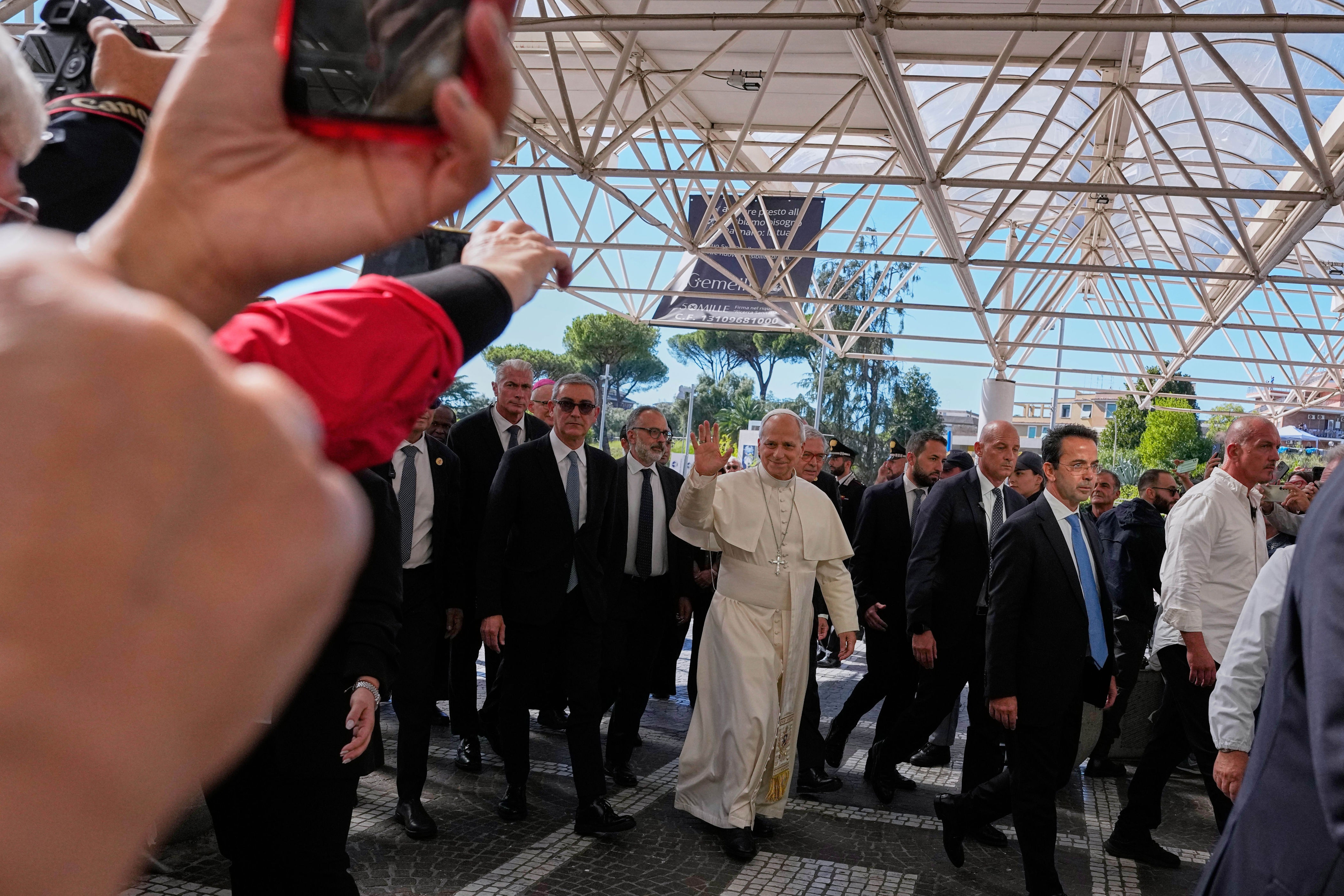 Pope Leo diagnosed with cancer after surgery to remove lung lower lobe