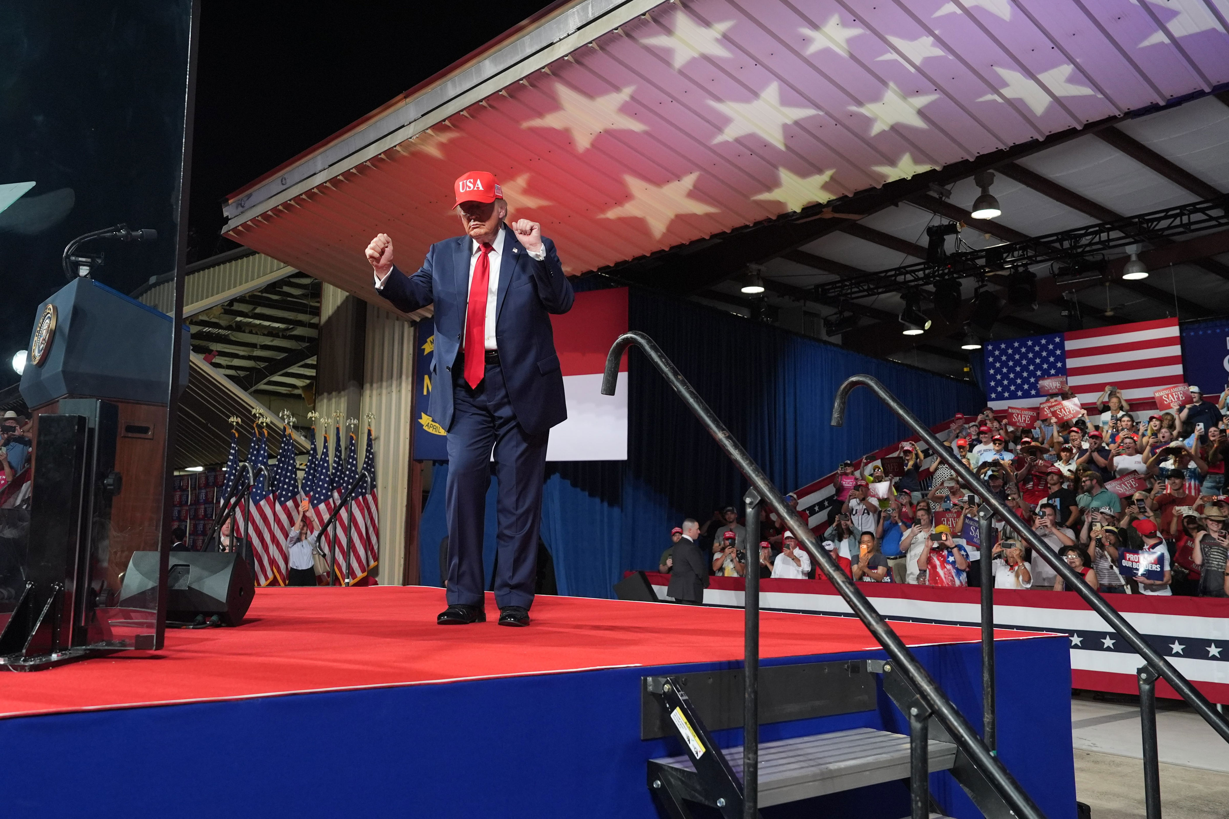 Trump to hold midterm rally in North Carolina next week