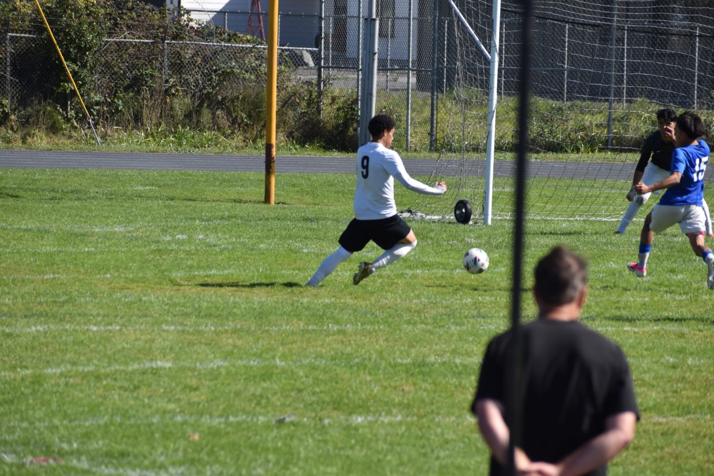 Arcata boys soccer stays undefeated in league, edges Fortuna