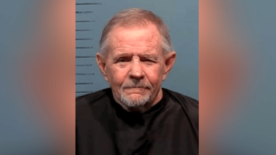 Abilene man accused of exposing himself to multiple children