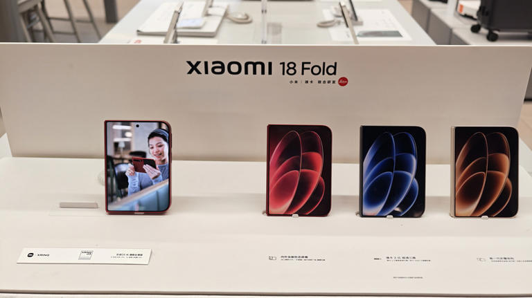 iPhone duo VS Xiaomi 18 fold: How these foldables stack up