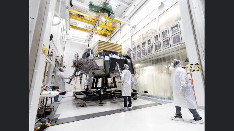 NASA’s moon base plans take a major step forward as a powerful lander ...
