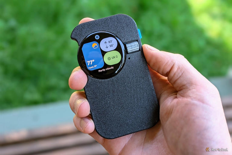 This simple 3D print transformed my Pixel Watch into a minimalist dumb ...