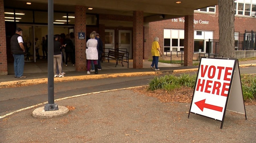 Woodbridge votes down $118.5M school demolition proposal