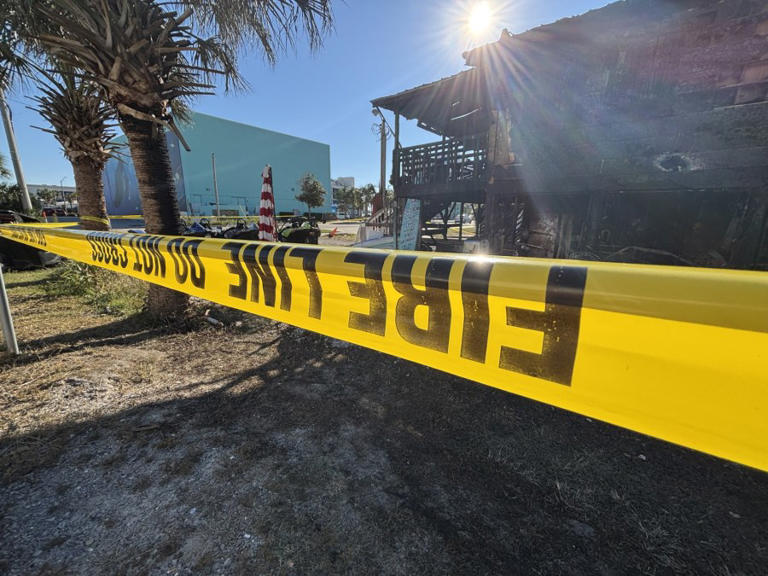 Gulf Shores business lost to sudden pre-dawn fire