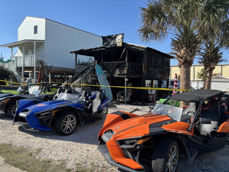 Gulf Shores business lost to sudden pre-dawn fire