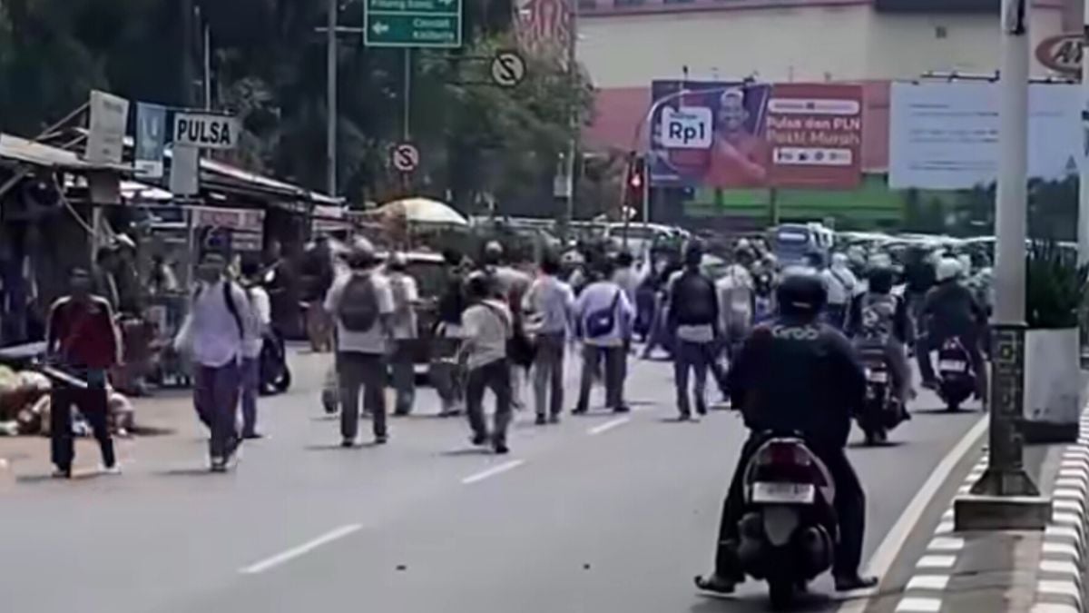 Bermula dari saling ejek di medsos: remaja tawuran di Ciracas tewas sia ...