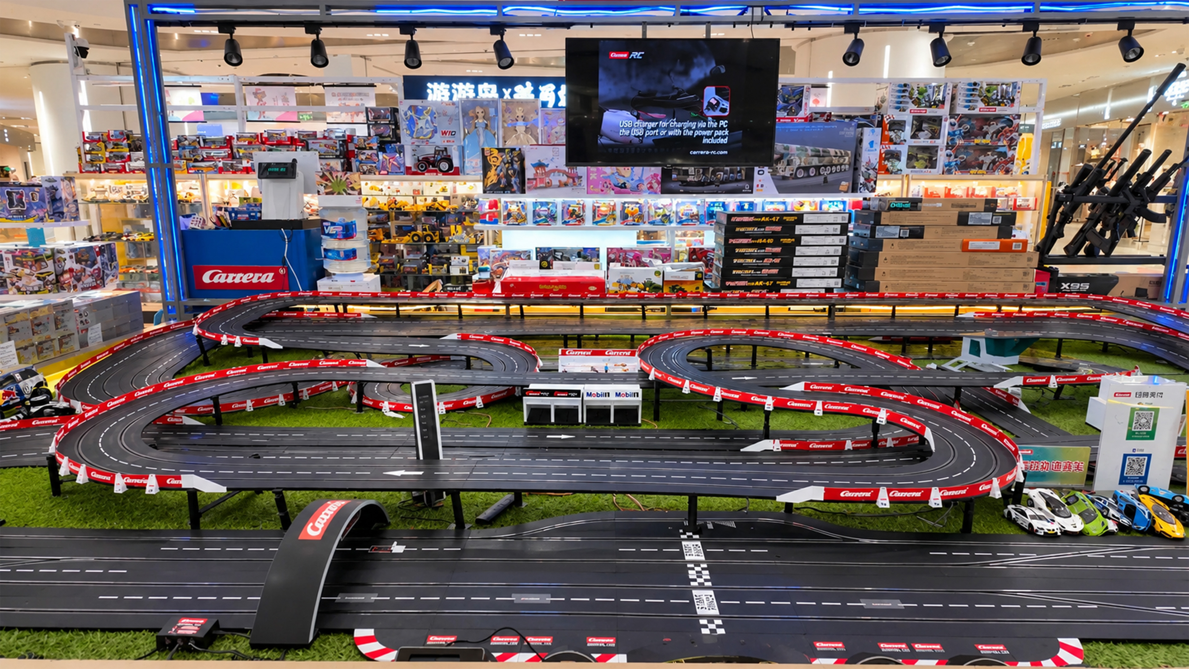 China’s toy store hides a massive indoor racing track