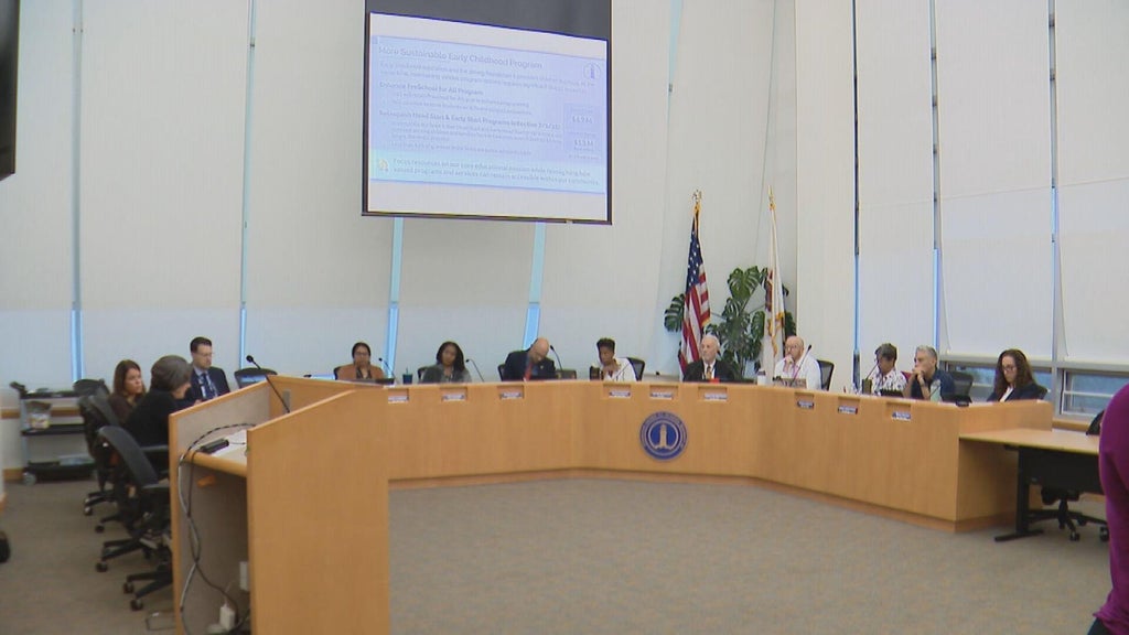 Evanston-Skokie School District 65 make final recommendation to close 2 schools