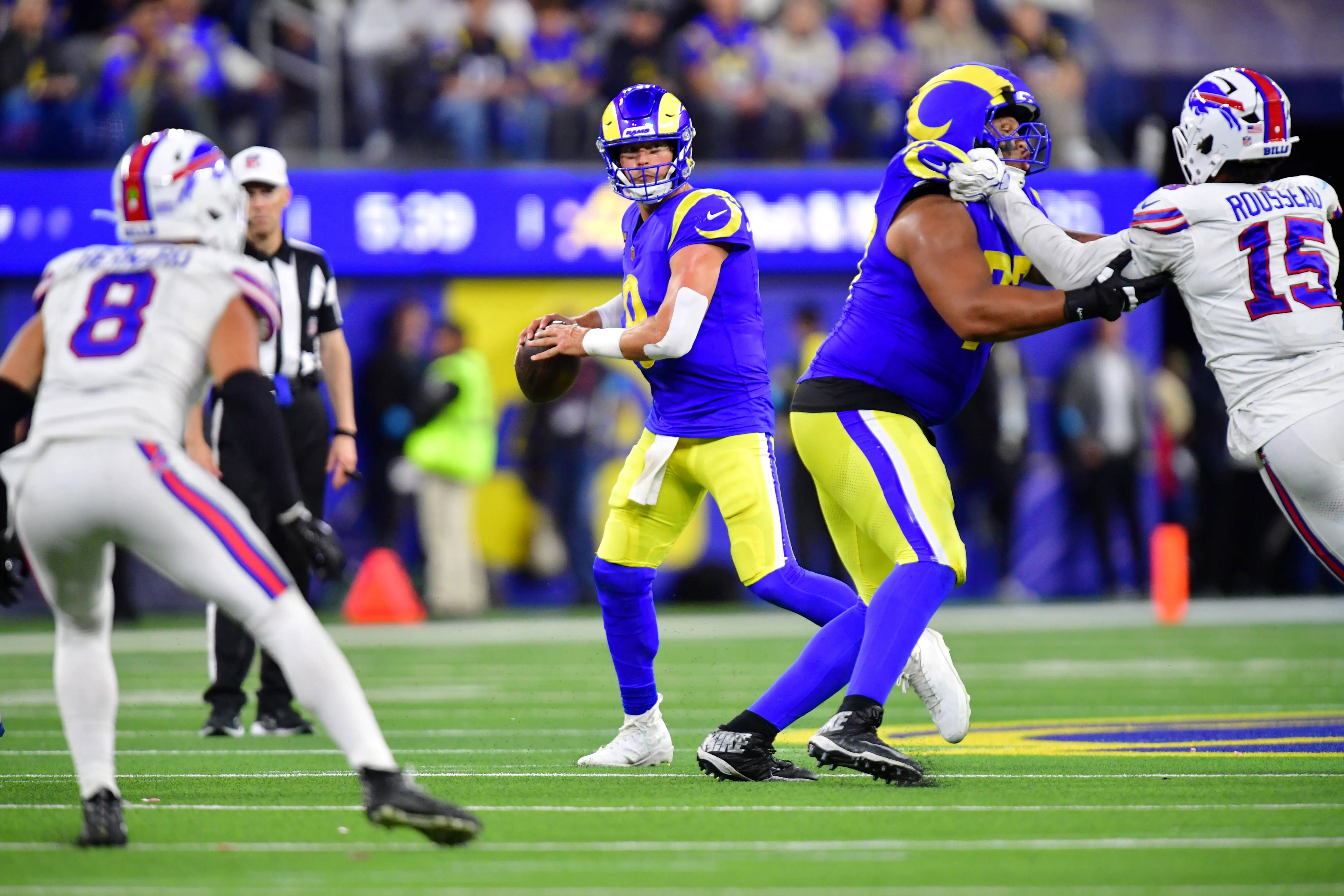 Buffalo stampede: Bills trample the Los Angeles Rams on the road