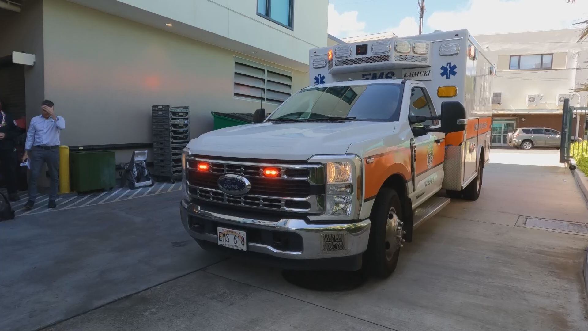 City blesses new ambulance station in Kaimuki