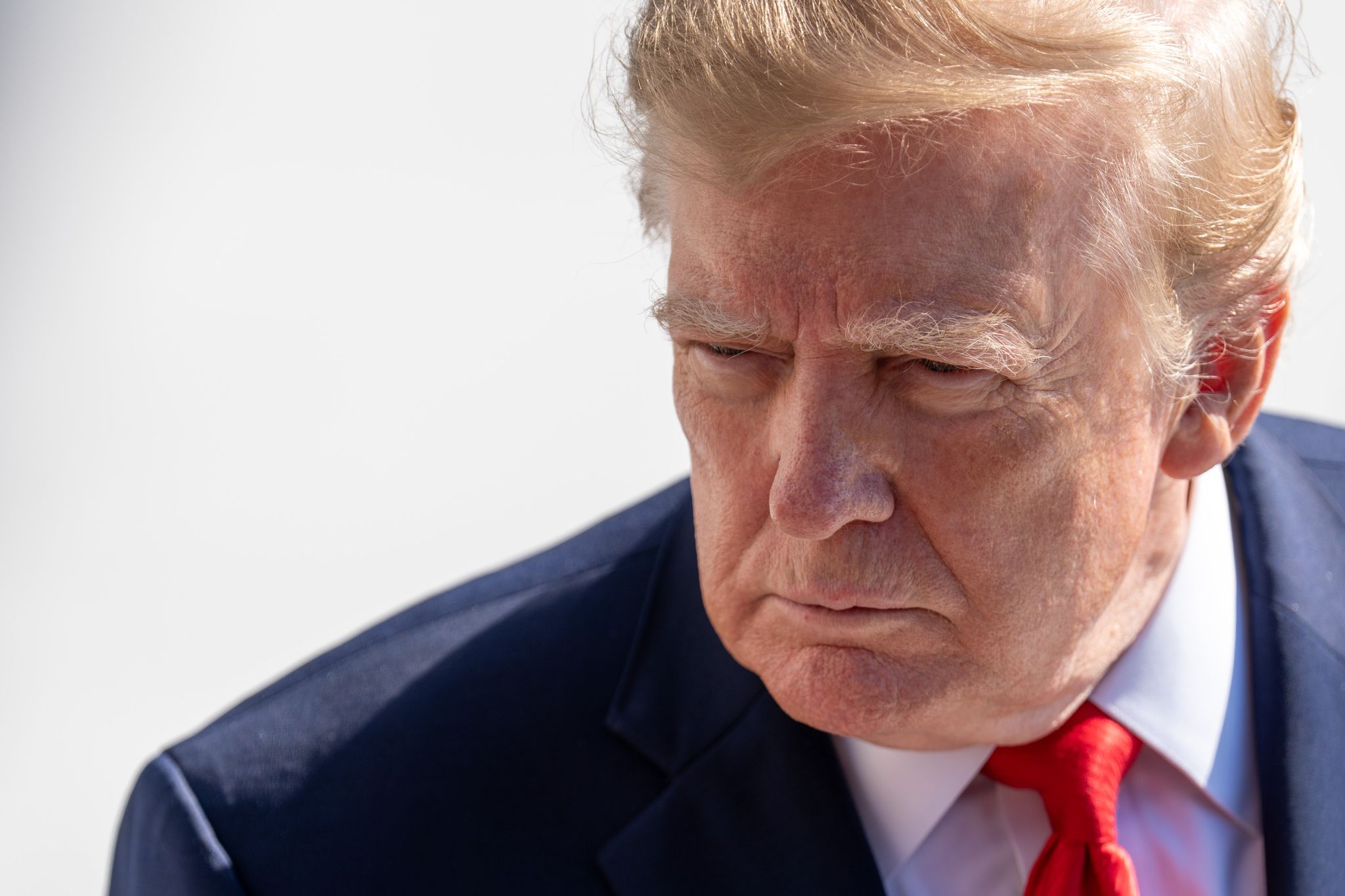 US judge extends block on Trump's White House media ban