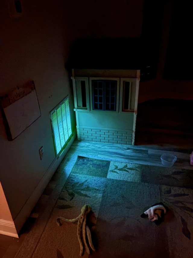 Homeowner sees HVAC UV light glowing through air intake, learns it can ...