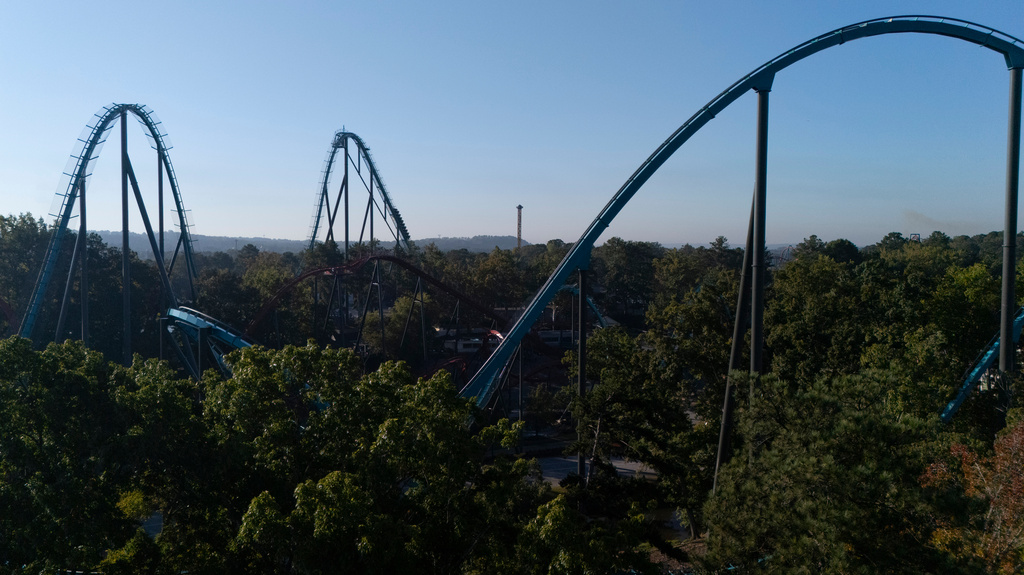 Six Flags closes 9 North American roller coasters after families watch ...