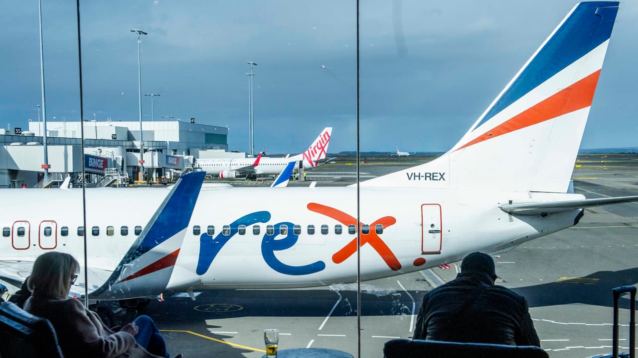 Airline suddenly stops Sydney flights